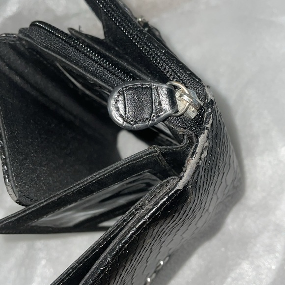 Mundi Womens Clutch Wallet Croc print Black 7.5X4 Multiple Slots Sections - Picture 9 of 9